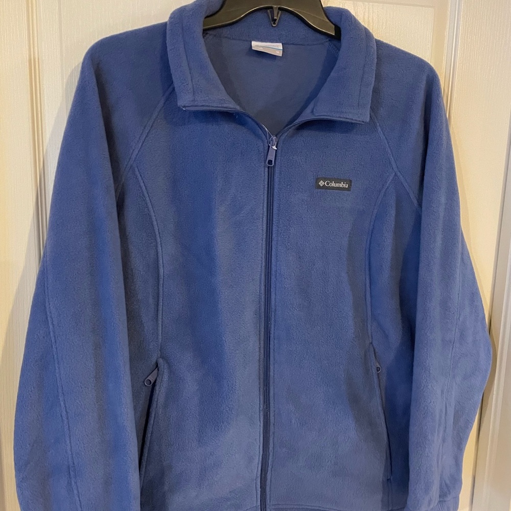 *NWT* Fleece Columbia Zip-Up
